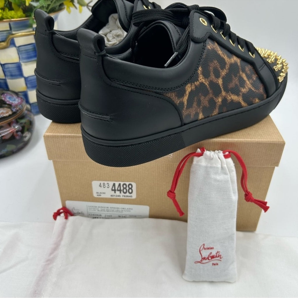 Men's Christian Louboutin, Louis Jr, spikes
Orlato flat sneakers size 42 Italy