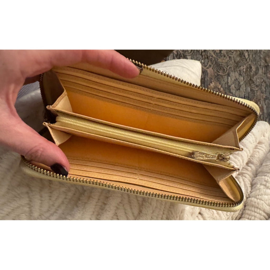 Samantha Thavasa Petit Choice Yellow Cream Rhinestone & Pearl Zipper Long Wallet