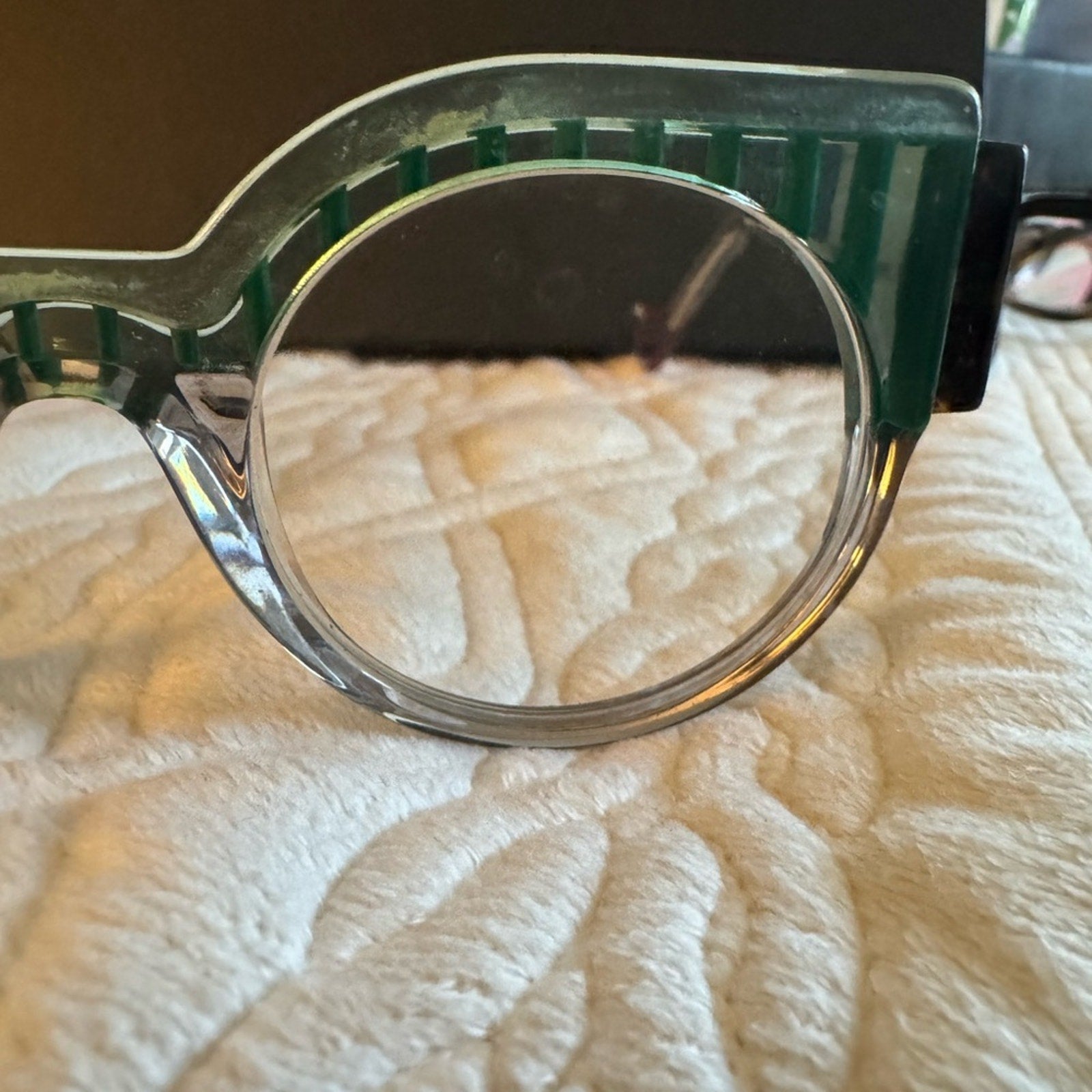 Anne & Valentin Green / Black and clear striped uniques handmade frames EYE ART