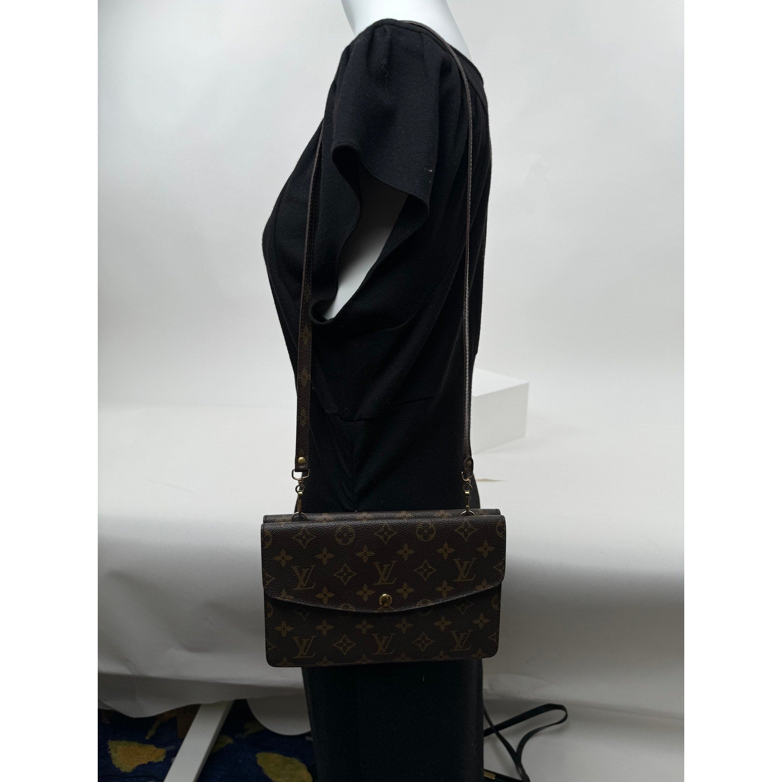 Louis Vuitton LV Monogram Pochette Double Rabat Thin Shoulder Bag