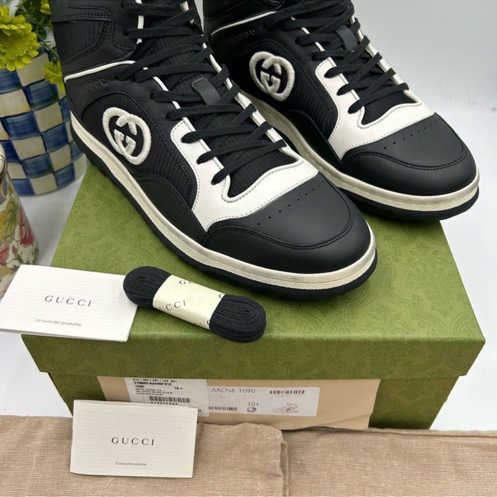 Men's Gucci Mac 80 high top leather sneakers
Size 10.5 
Made in Italy