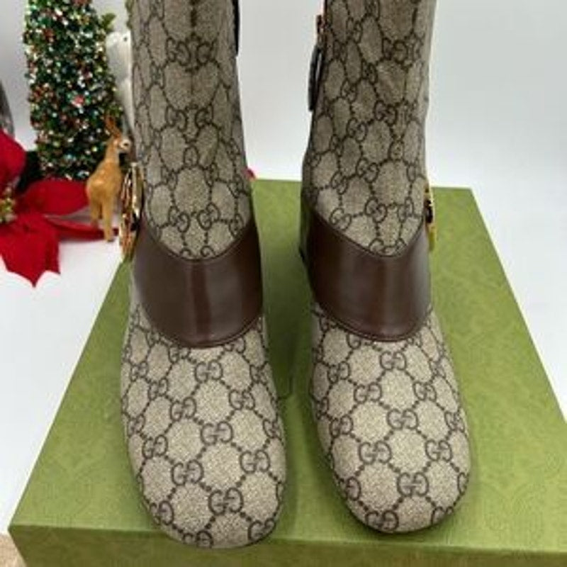 Women’s Gucci, Blondie GG Supreme, leather ankle boots size 41.5 made in Italy
