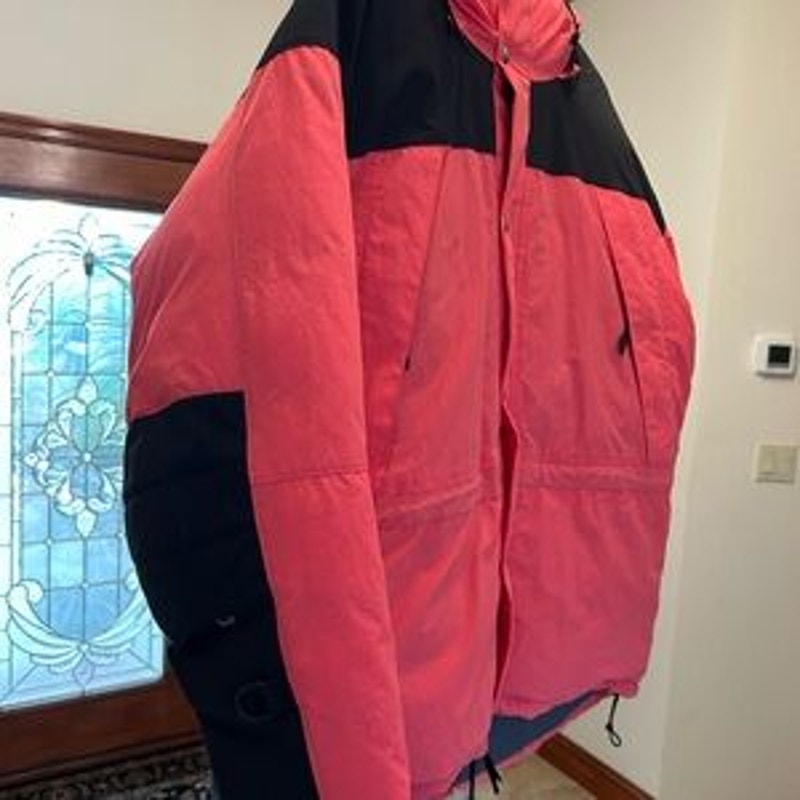 Women's Gucci X Northface, collaboration, puffer jacket size medium NWT