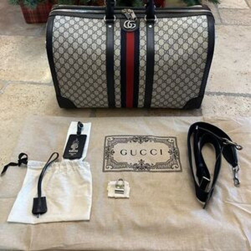 Gucci Savoy, GG Supreme large duffel bag made in Italy NWT