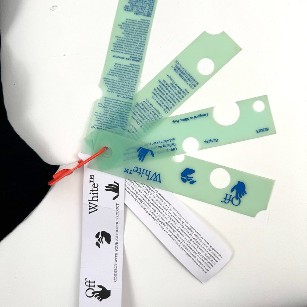 Men’s Off White x Virgil Abloh Collab NYC Big Apple
NOT sweatshirt/fine knitwear