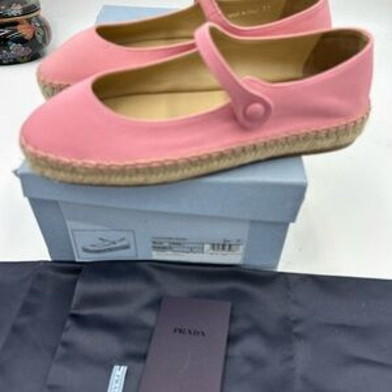 Women's Prada, pink canvas, Mary, Jane Flats size 37 made in Italy