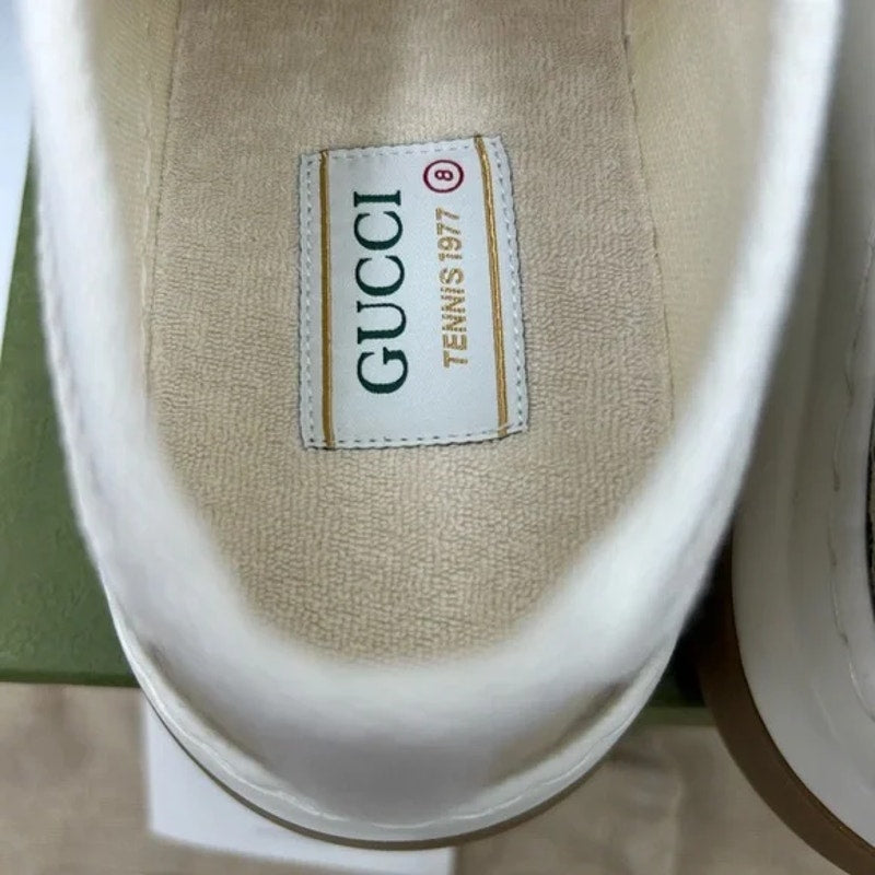 Men's Gucci GG canvas low top platform sneaker size 9, made in Italy