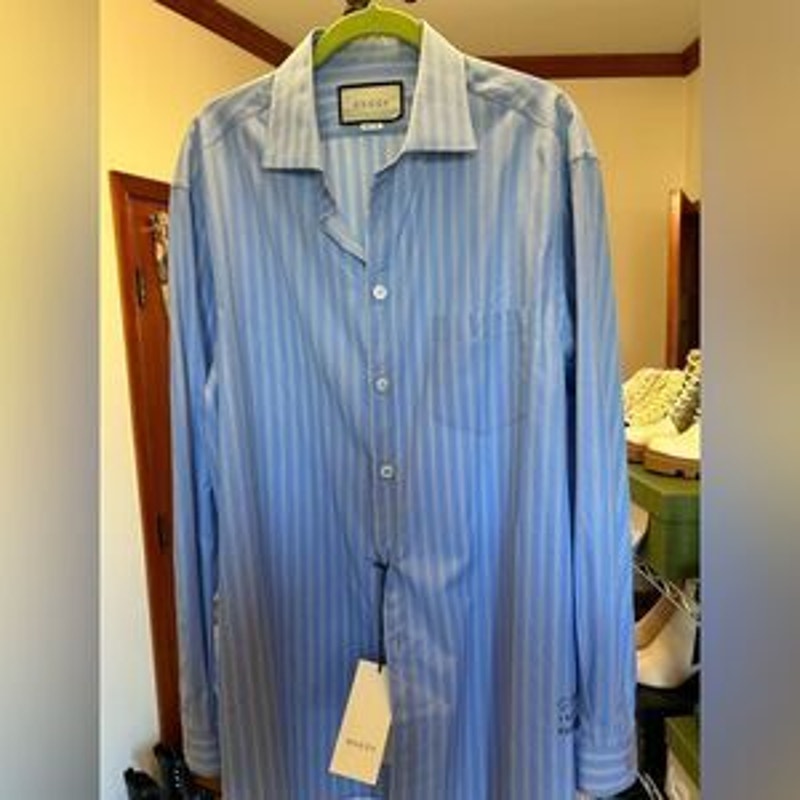 Men’s Gucci, blue stripe button up cotton shirt, size 56 made in Italy
