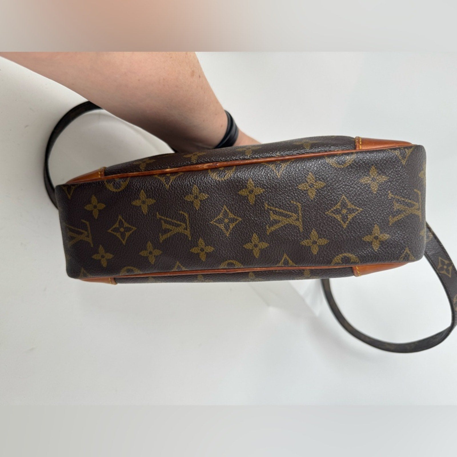 Louis Vuitton Brown Monogram Potomac top zip shoulder bag with adjustable strap