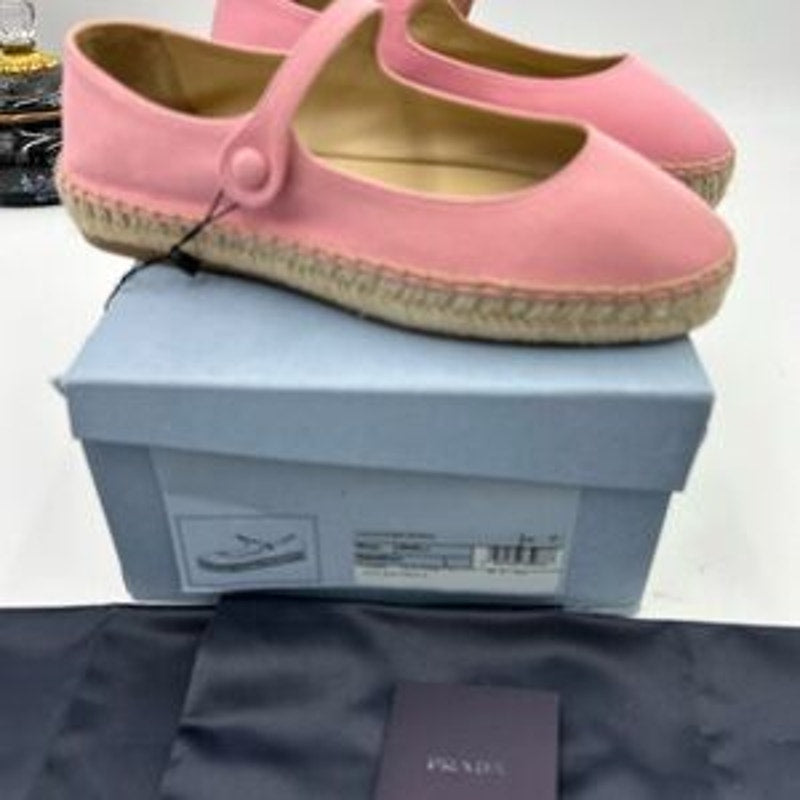 Women's Prada, pink canvas, Mary, Jane Flats size 37 made in Italy