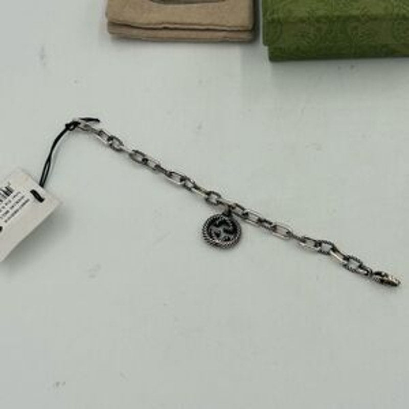 Women’s Gucci, interlocking G twisted charm sterling silver bracelet 925 Italy