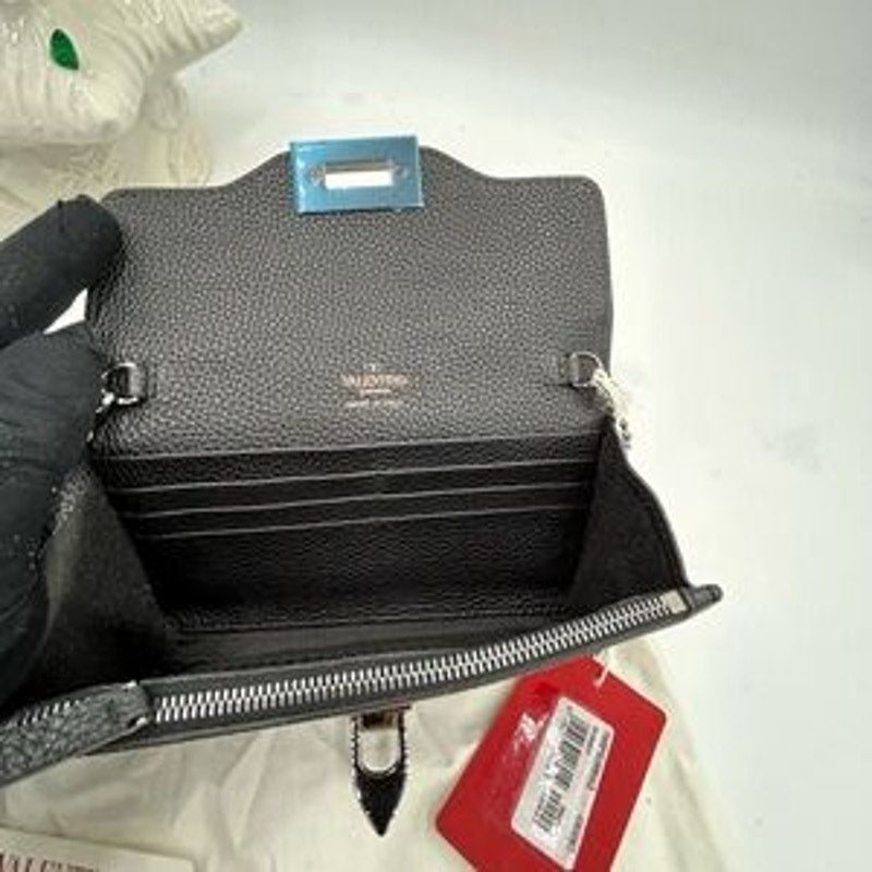 Women's Valentino Garavani rock stud, wallet on a chain made in Italy