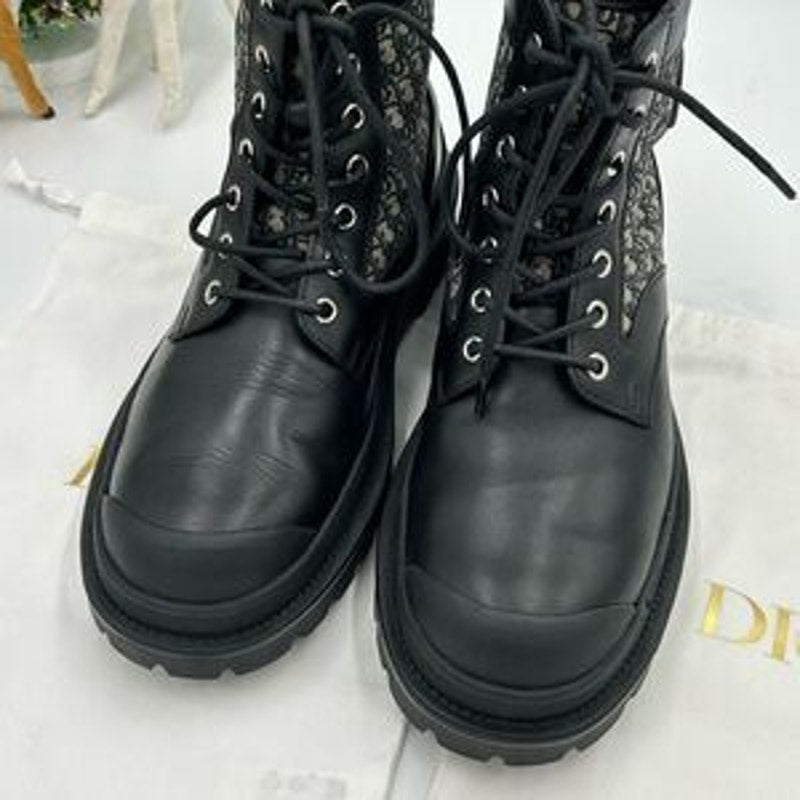 Women’s Dior explorer ankle boots size 39 made in Italy