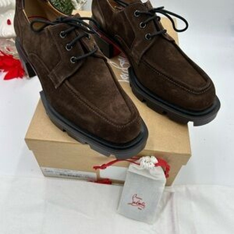 Men's Christian Louboutin, our Georges brown suede lace up shoes size 43