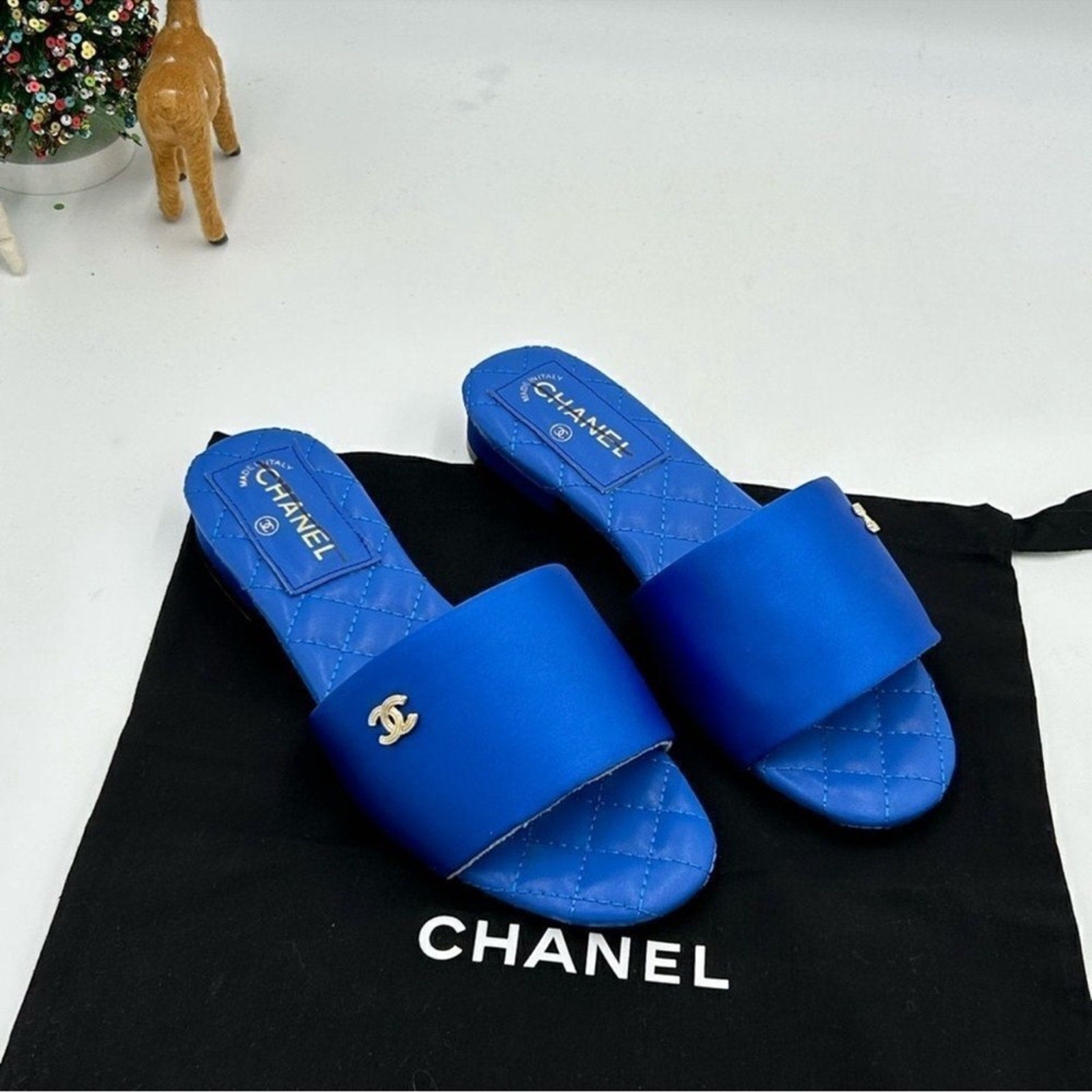 Women's Chanel CC satin slide sandals size 36 
Made in Italy