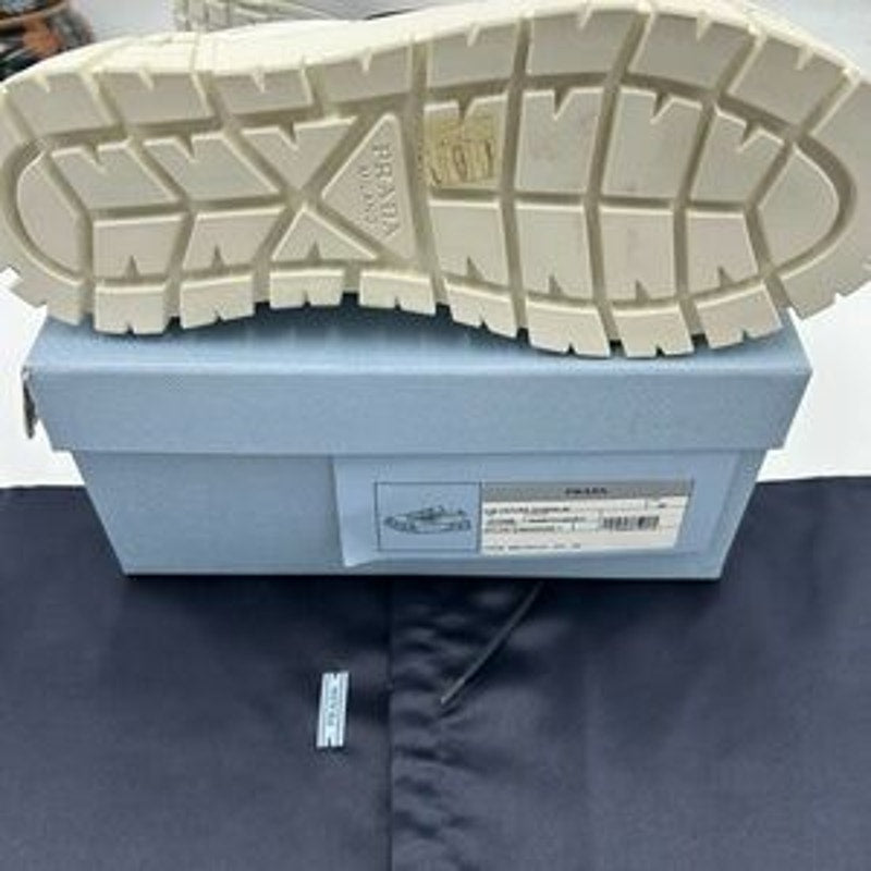 Women's Prada double wheel chunky low top sneakers size 40 made in Italy