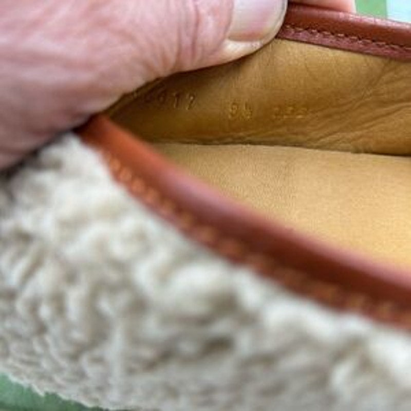 Men’s Gucci Horsebit ivory wool  loafers size 9.5 made in Italy.