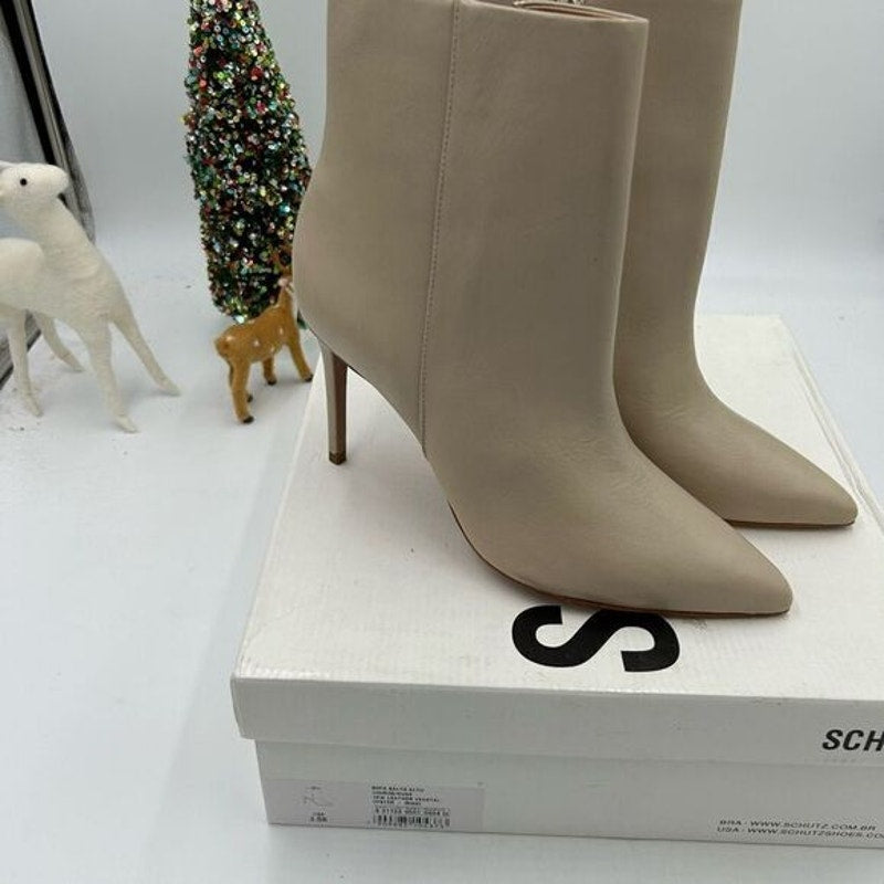 Women’s Schutz leather ankle boots size 8.5 made in Brazil