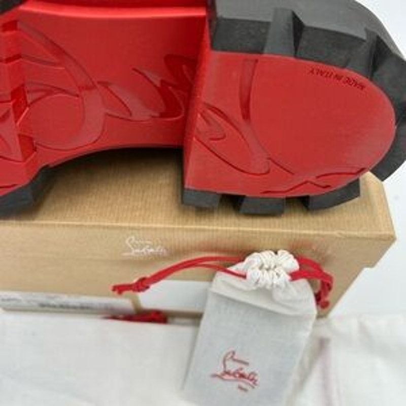 Men's Christian Louboutin, our Georges brown suede lace up shoes size 43