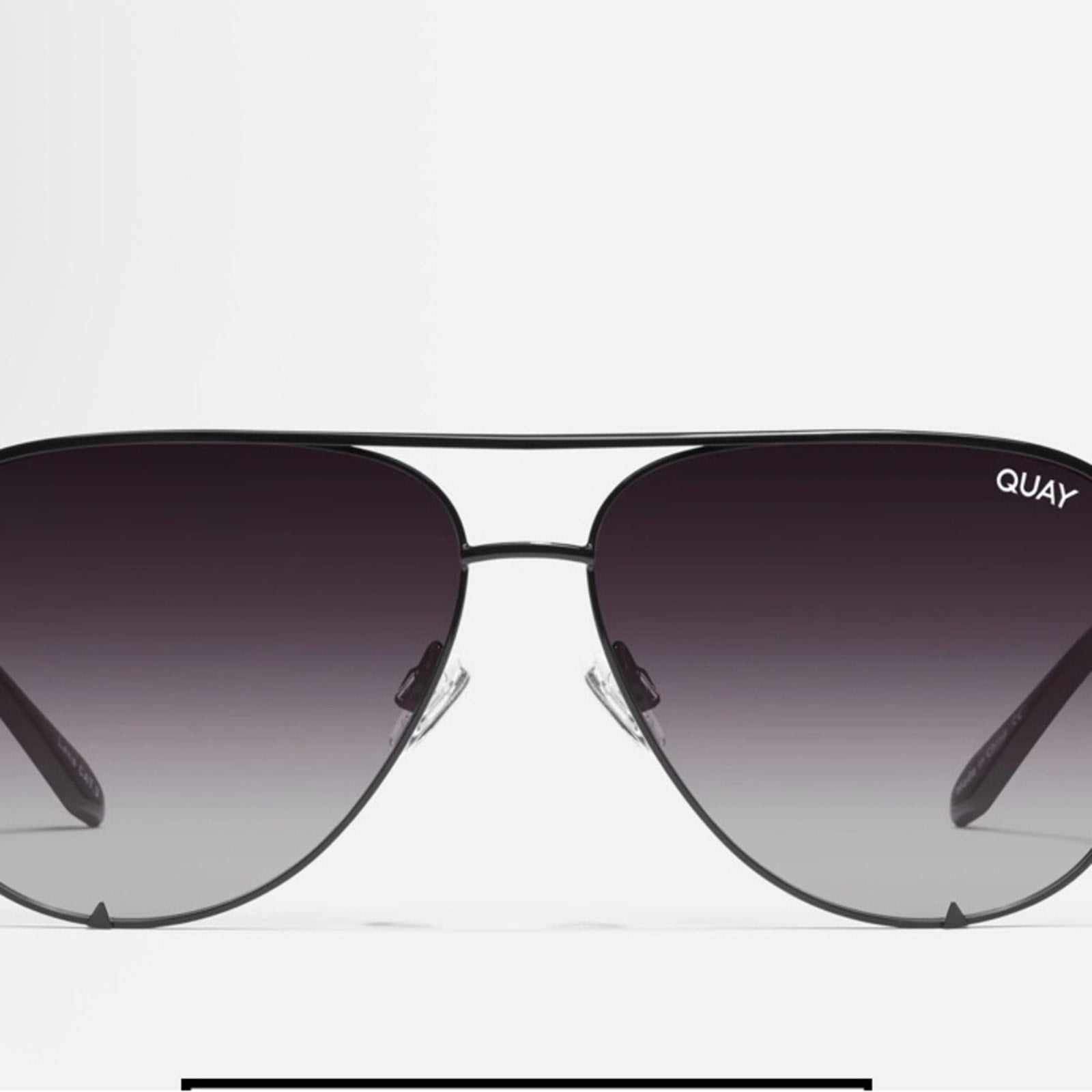 QUAY, HIGH KEY NWOT’s aviator style, Unisex black w/black gradient lenses