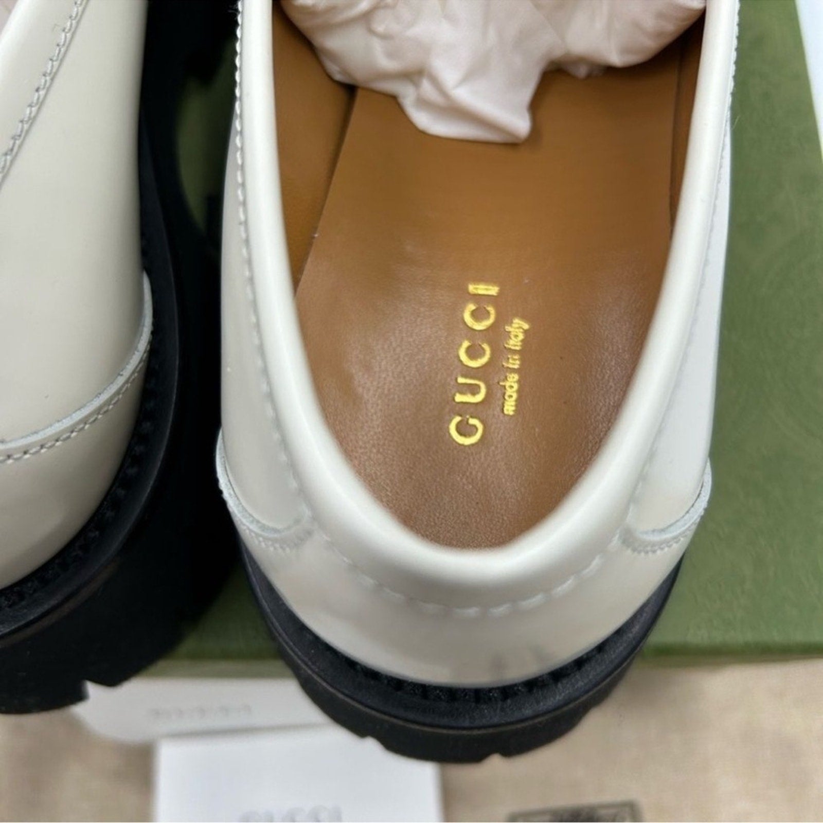 Women's Gucci interlocking GG patent leather loafers Size 40 
Made in Italy