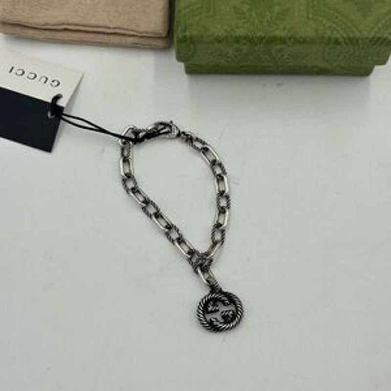 Women’s Gucci, interlocking G twisted charm sterling silver bracelet 925 Italy