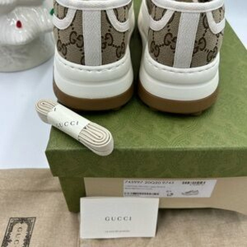 Men's Gucci tennis 1977 low top canvas GG sneakers size 6.5 fits 7.5 US