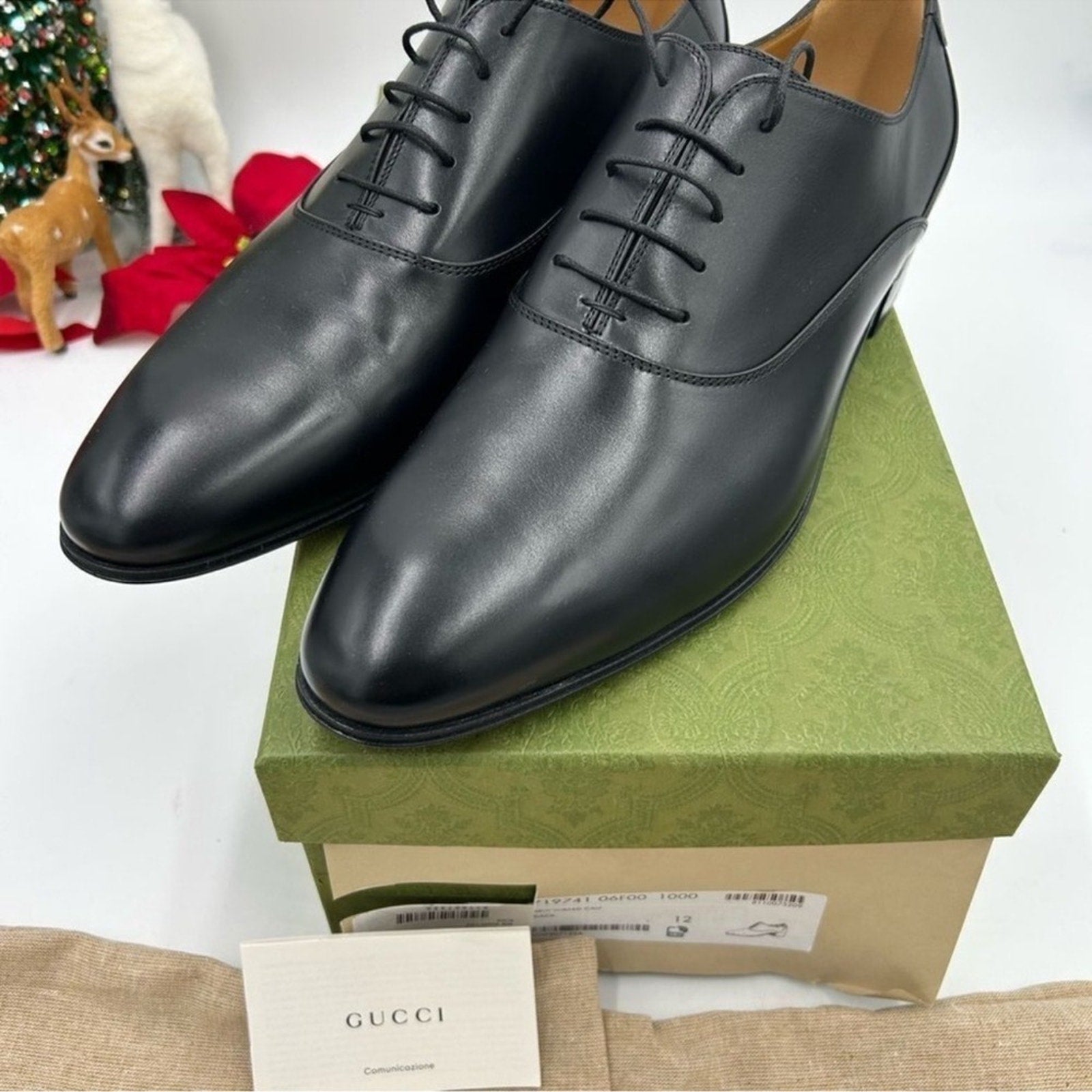 Men's Gucci GG Leather, Oxford's
Size 12 
Made in Italy