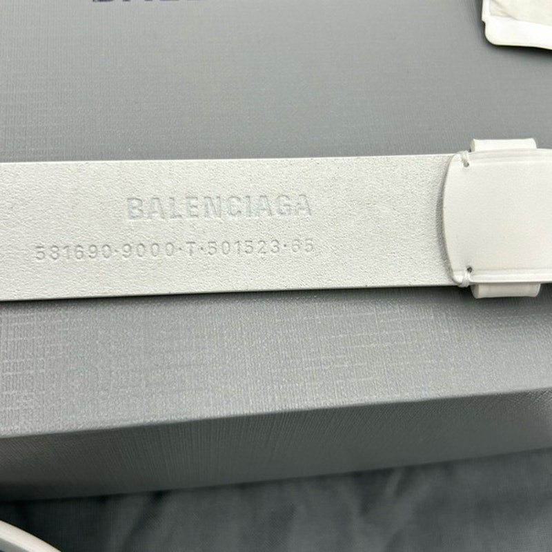 Women's Balenciaga BB white leather belt size 65 cm/26 inches made in Italy