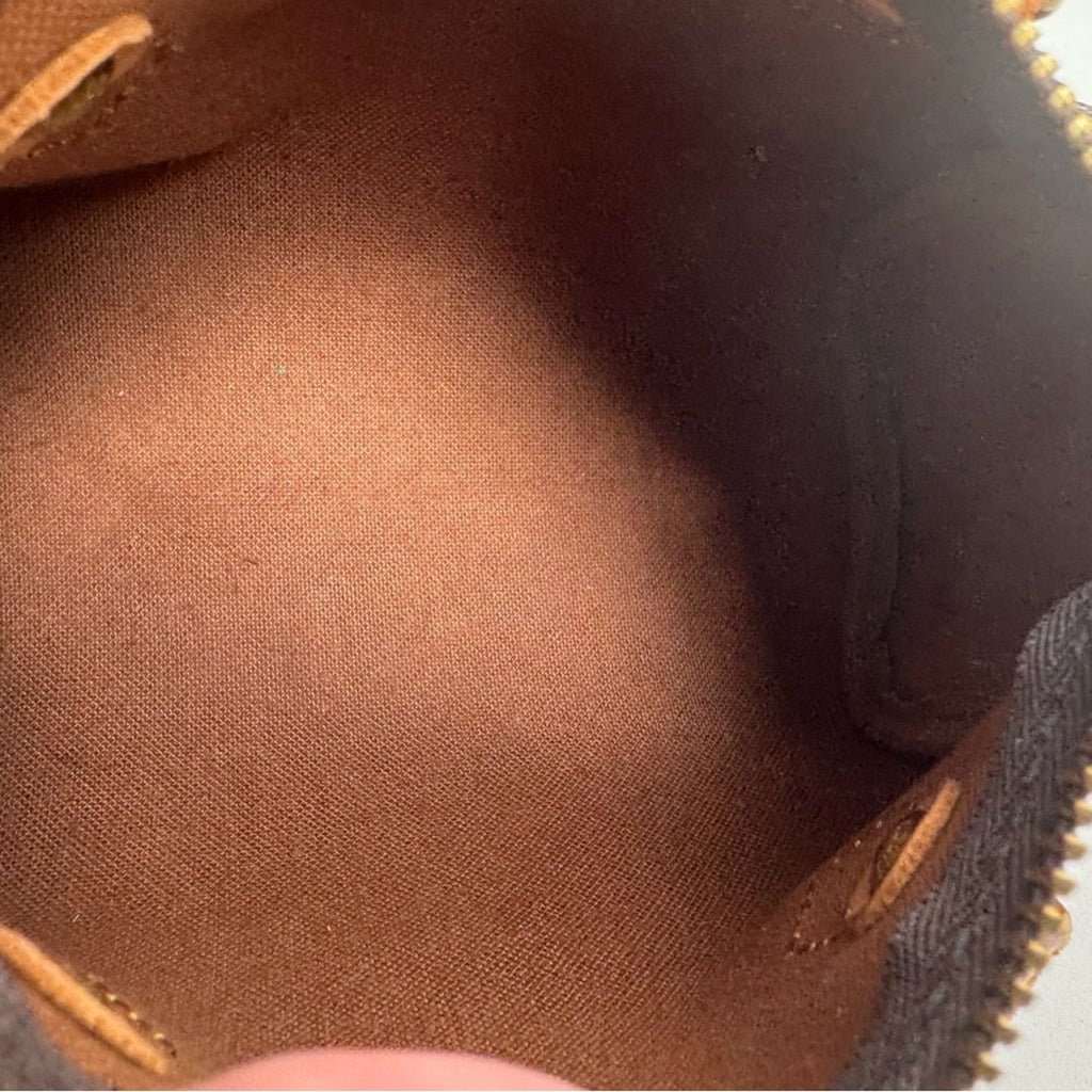 Louis Vuitton Monogram Mini Speedy HL
Replacement tab, branded rivet, Very Clean