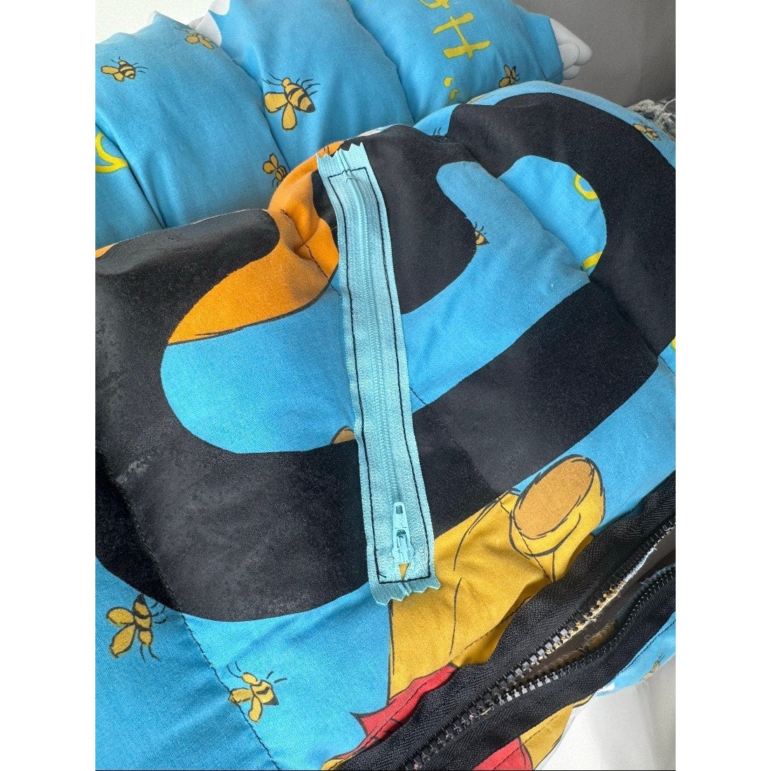 Unisex Adults Die.Go Studios Blue "Winnie The Pooh" Puffer Jacket One Size