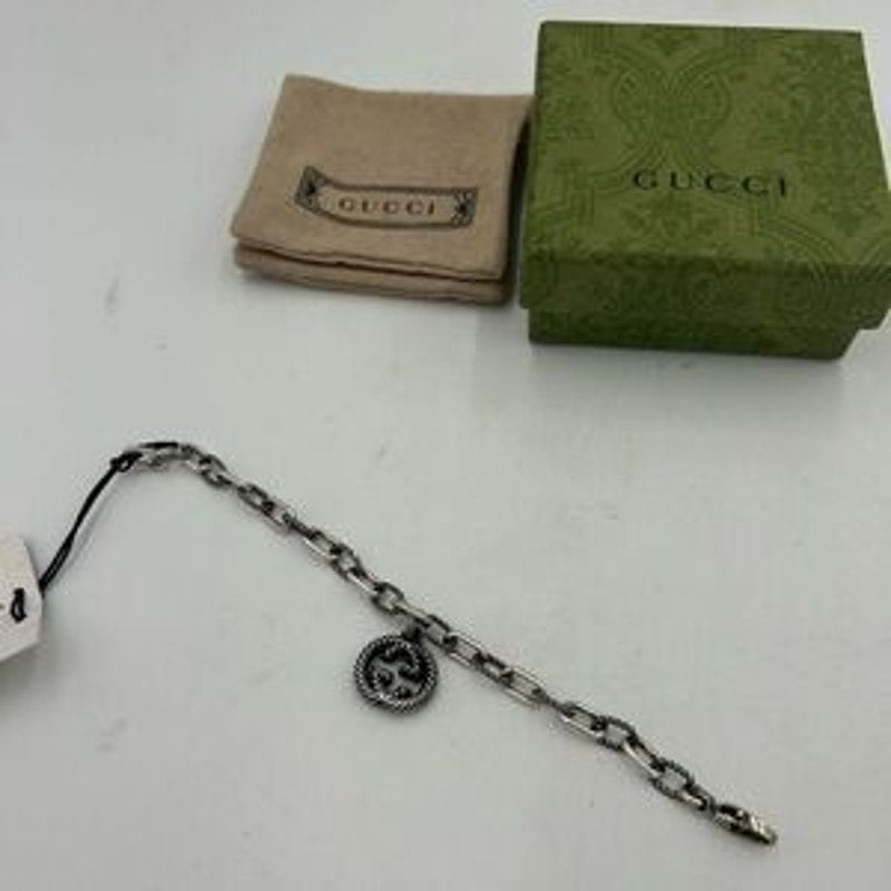 Women’s Gucci, interlocking G twisted charm sterling silver bracelet 925 Italy