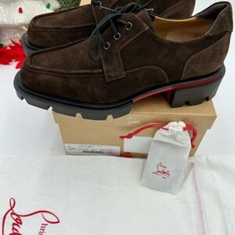 Men's Christian Louboutin, our Georges brown suede lace up shoes size 43