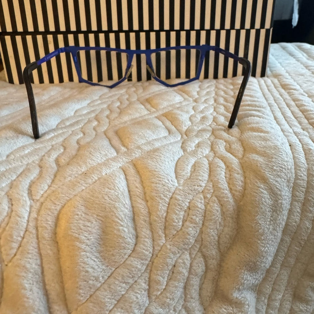 Anne et Valentin Blue and Black Geometric Titanium lightweight sturdy frames