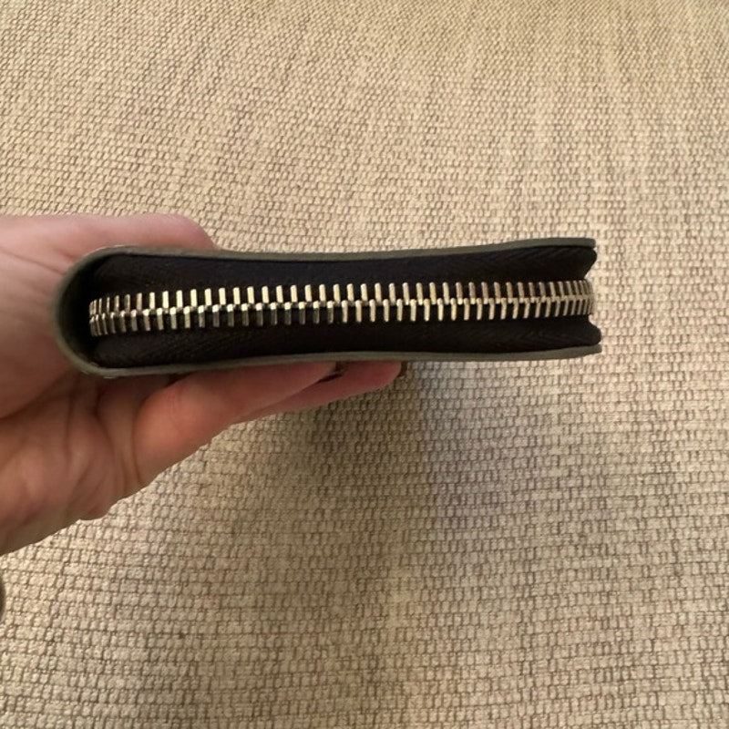 Louis Vuitton Damier Grafite Special Edition long Zippy wallet