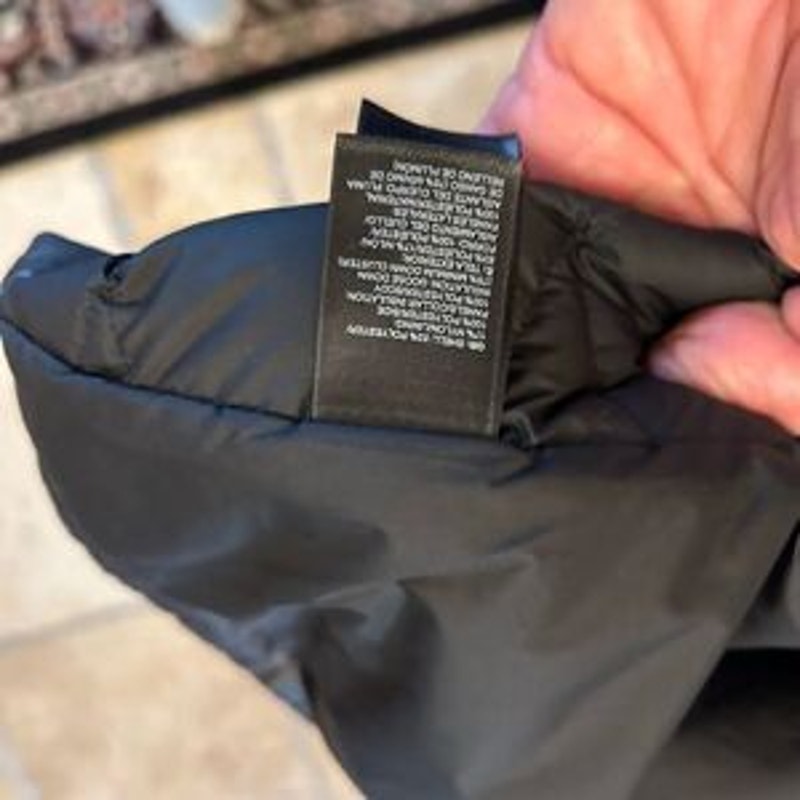 Women’s north face, quilted jacket, size medium