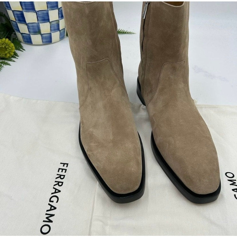 Men’s Salvatore Ferragamo suede Gerald ankle boots size 8.5 EE made in Italy