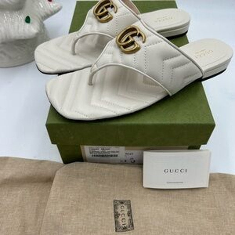 Women's Gucci, quilted leather thong sandals in Mystic white size 39 made Italy