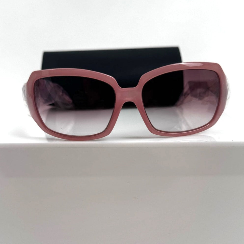 Women's Fendi NWT Pink With Graffiti Interior Sunglasses