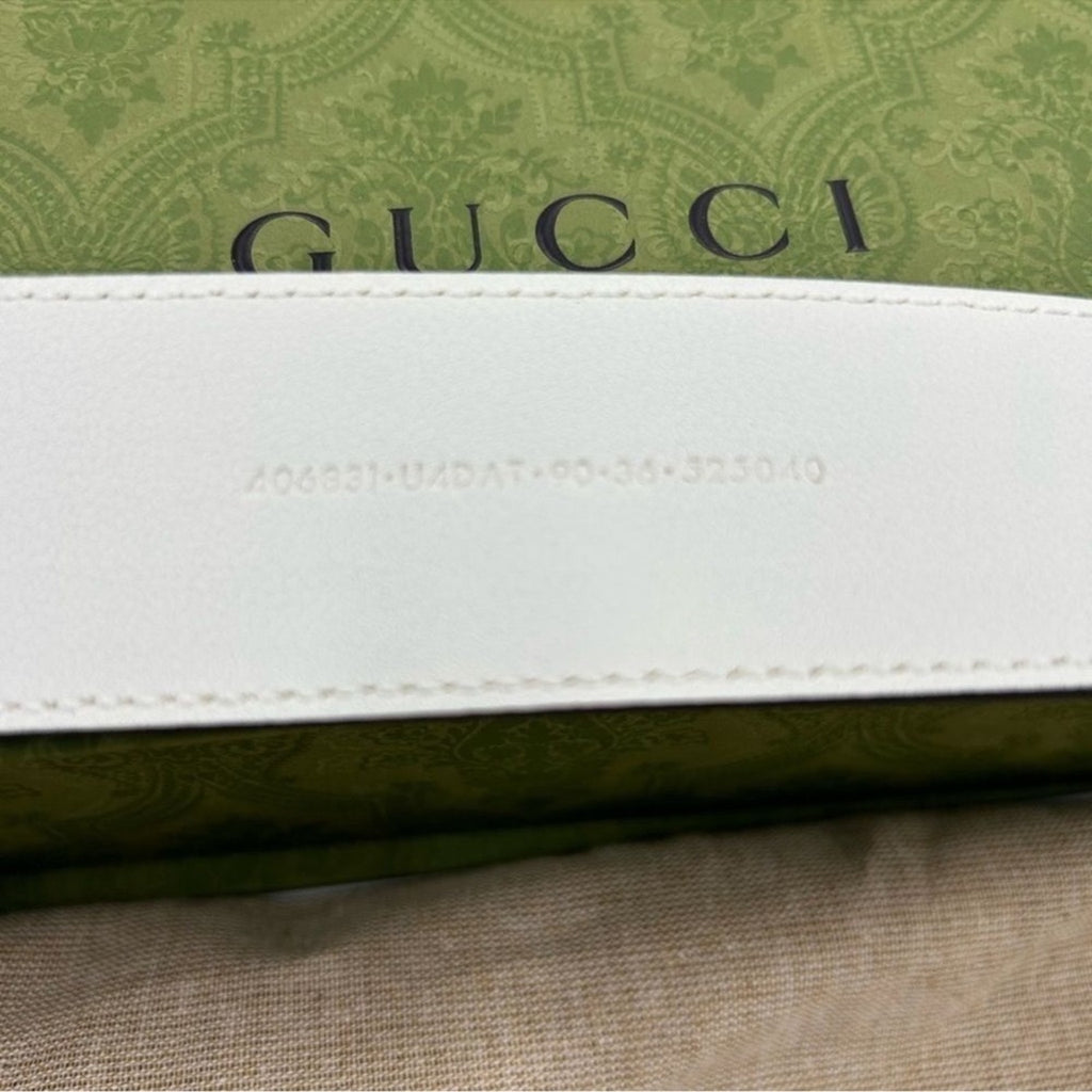 Unisex Gucci, X Adidas, GG Marmont, leather belt
Sizes 90 cm/36 inches
Italian