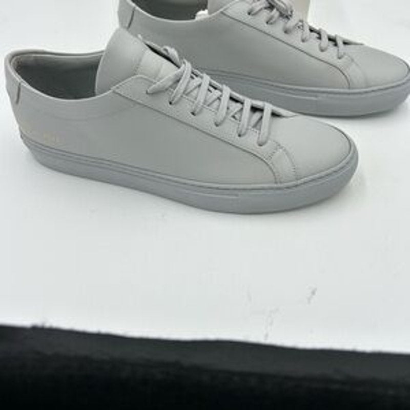 Men's common project low top leather sneaker size 44 made in Italy