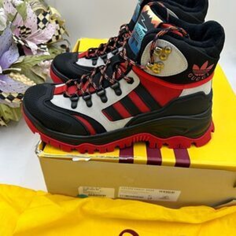 Men’s Gucci X Adidas lace up boots size 8.5 made in Italy