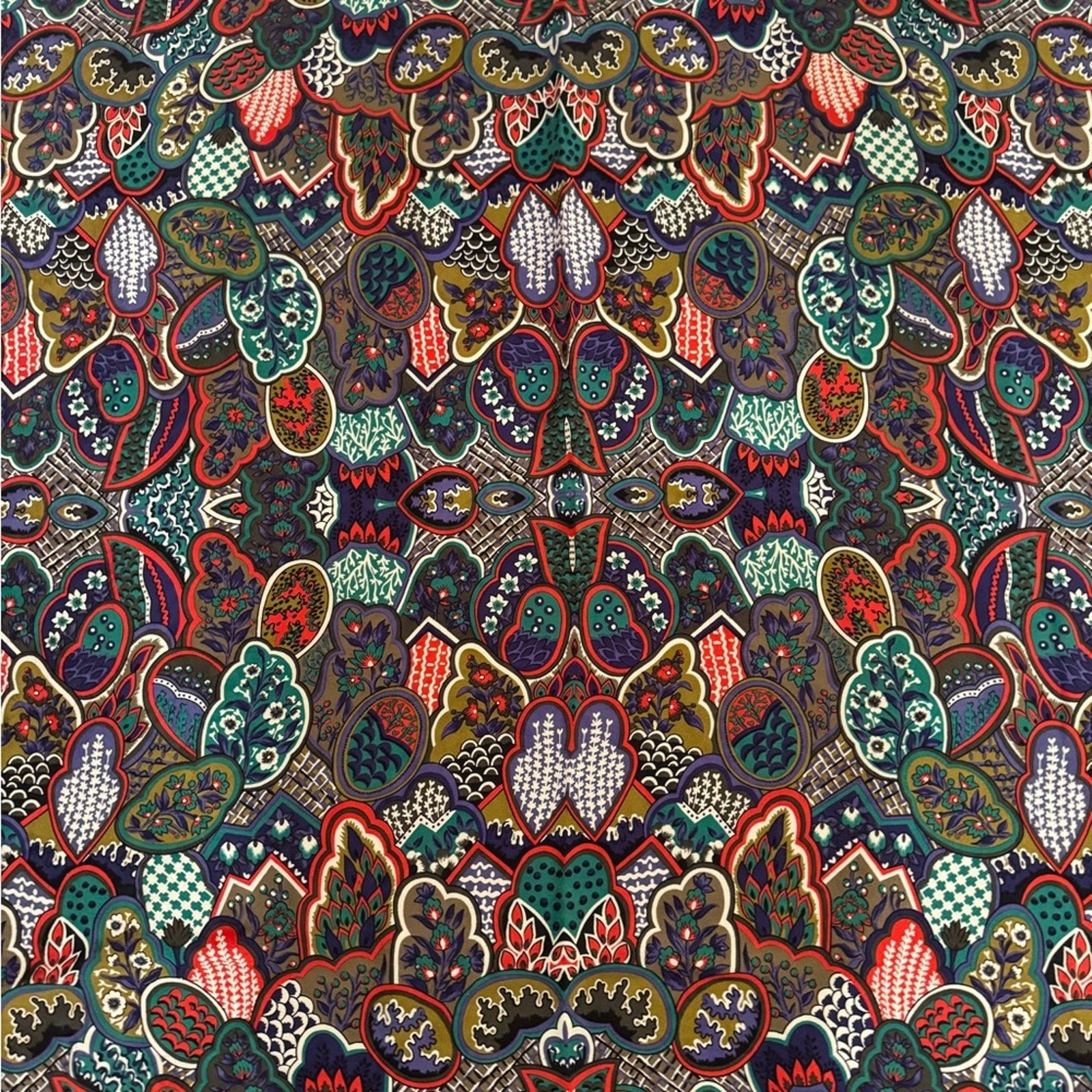 BOTEGA VENETA ENORMOUS 51” x 51”gorgeous silk Wrap/Cape/Sarong textured …