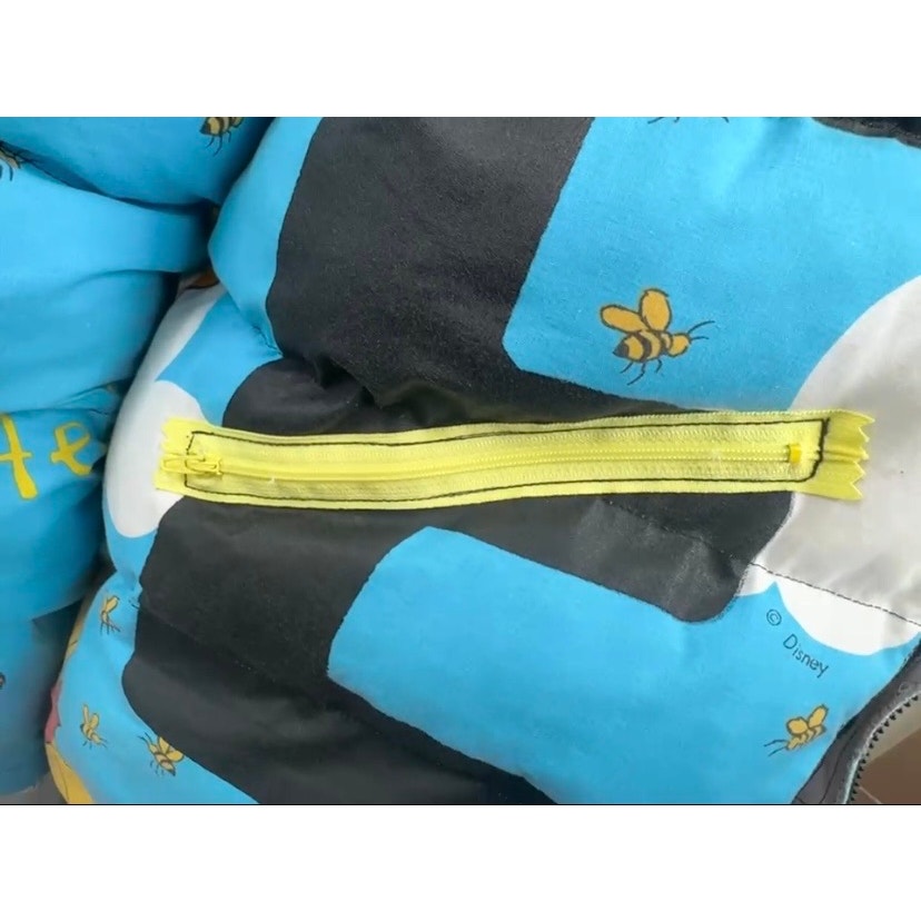 Unisex Adults Die.Go Studios Blue "Winnie The Pooh" Puffer Jacket One Size
