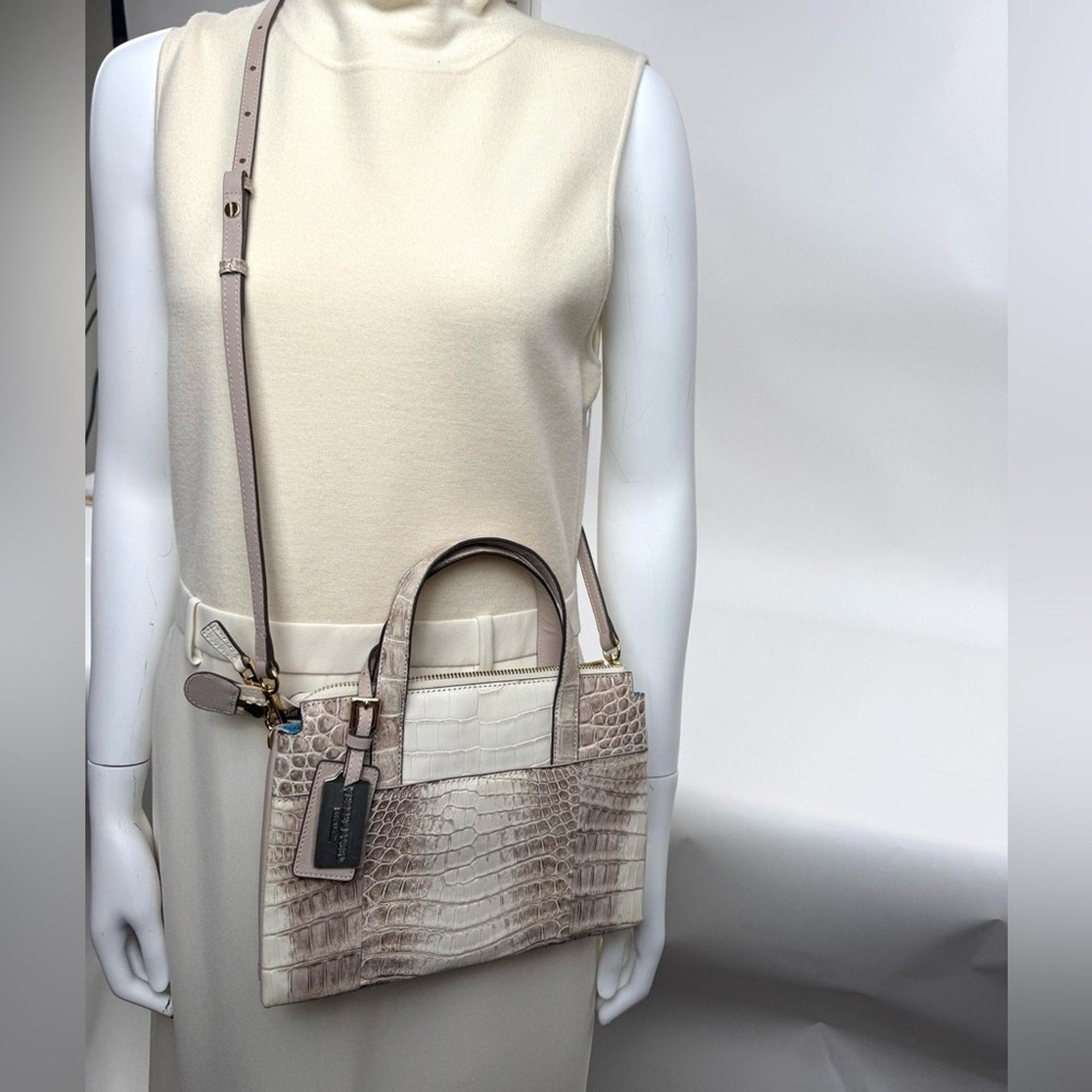 Niloticus crocodile Pelley Lusso two way bag NWT blue interior/adjustable strap
