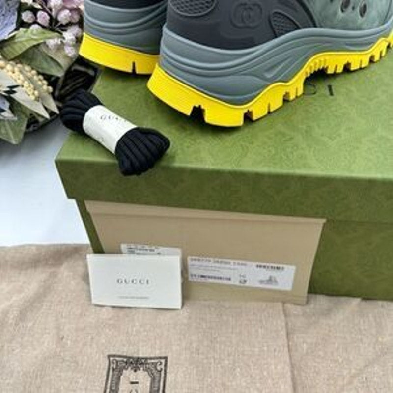 Men’s Gucci lace up boots size 10 made in Italy