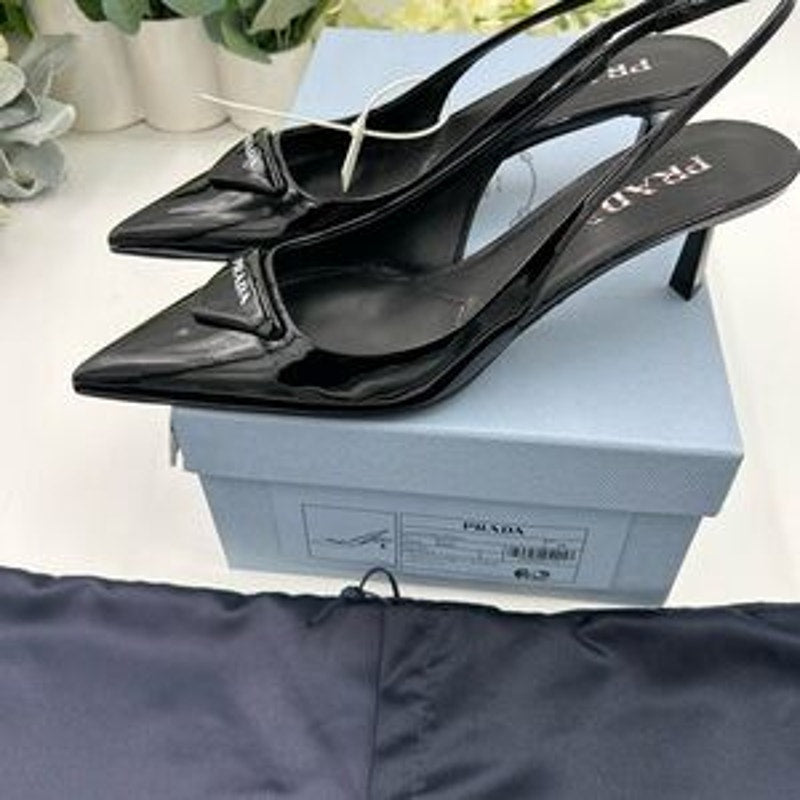 Women's Prada patent leather sling back pumps size 39 made in Italy