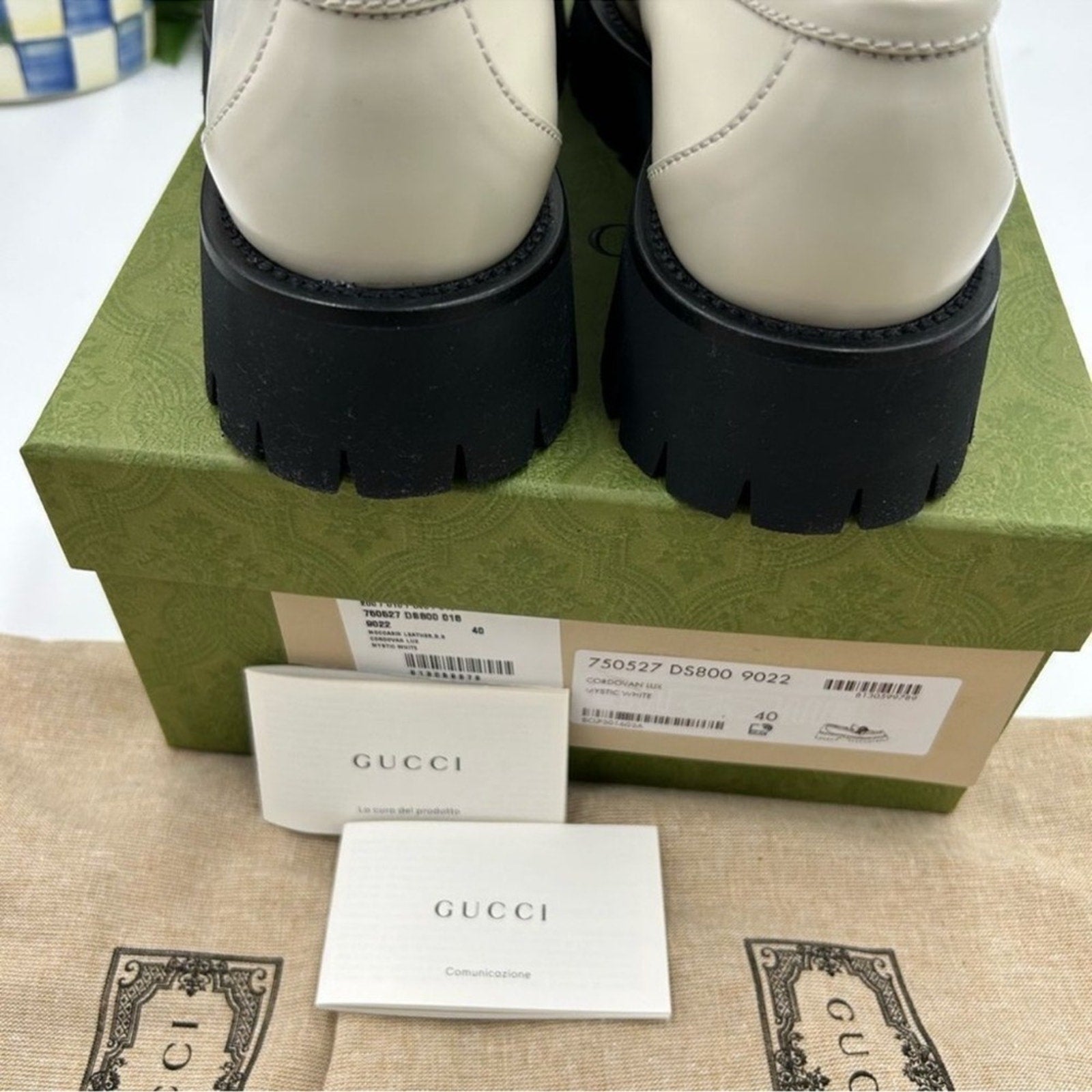 Women's Gucci interlocking GG patent leather loafers Size 40 
Made in Italy