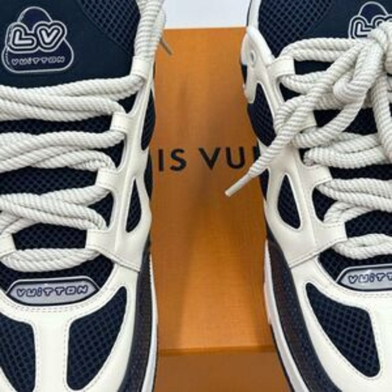Men’s Louis Vuitton blue skate trainer sneakers size 11 fits 13 US made in Italy
