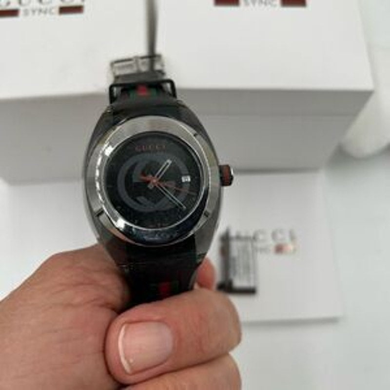 Unisex Gucci sync quartz watch made in Italy